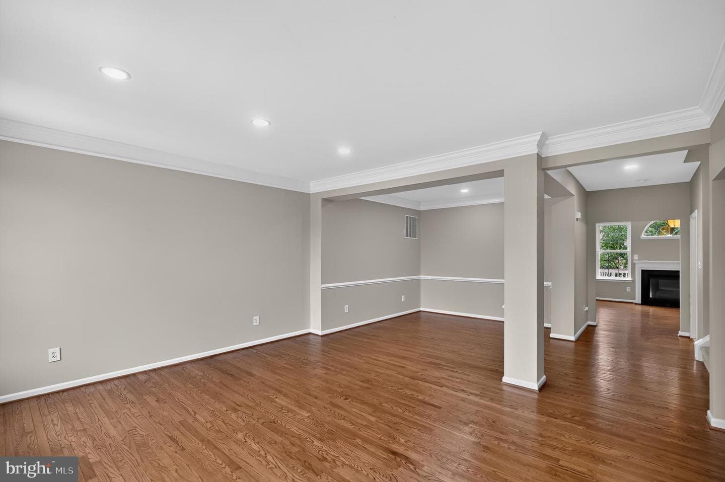 25915 Kirkwood Square photo 6