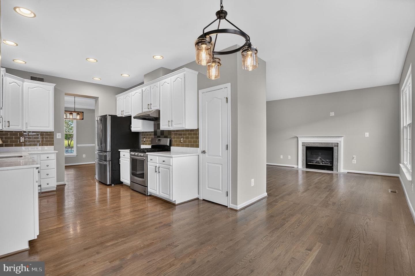 42771 Freedom Street photo 13