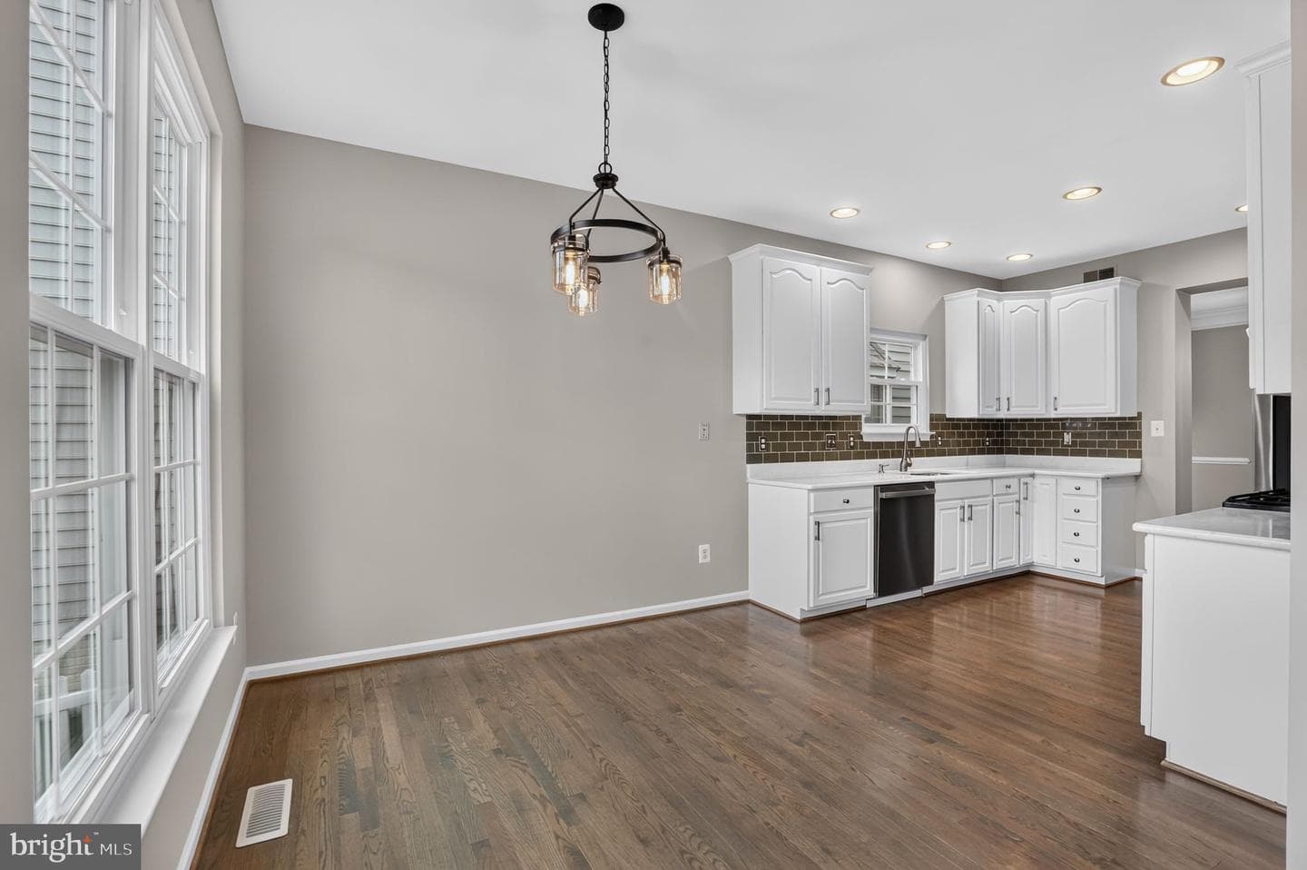 42771 Freedom Street photo 18
