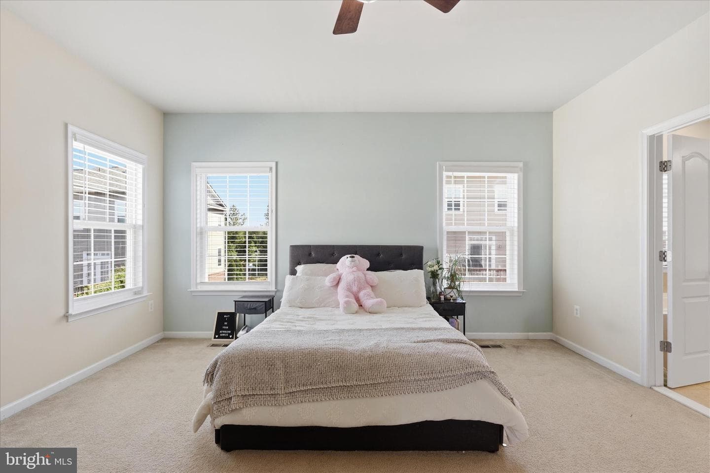 20925 Houseman Terrace photo 24