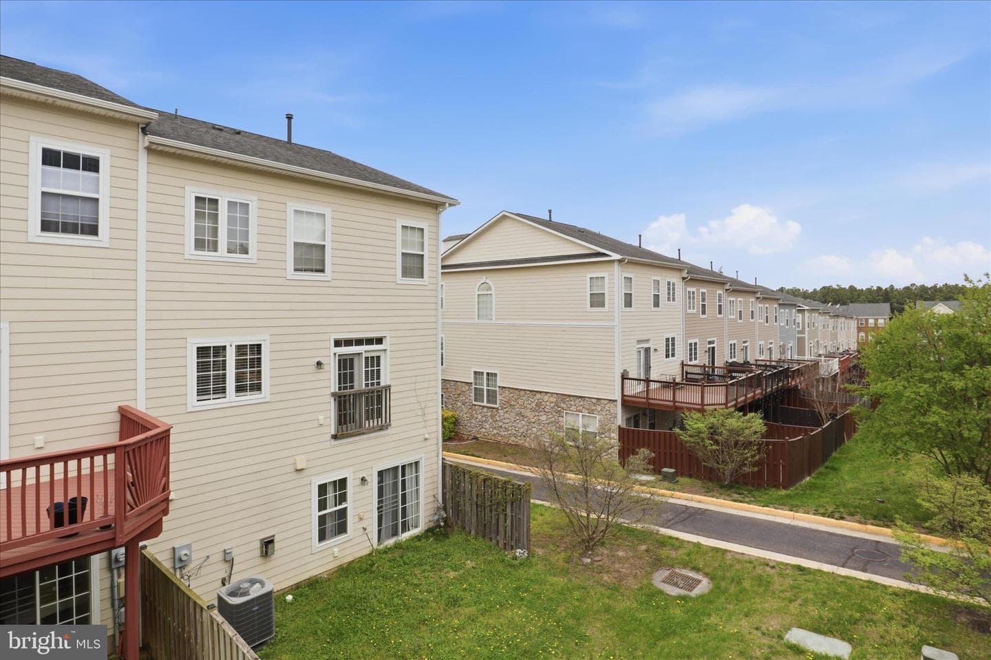 20925 Houseman Terrace photo 7