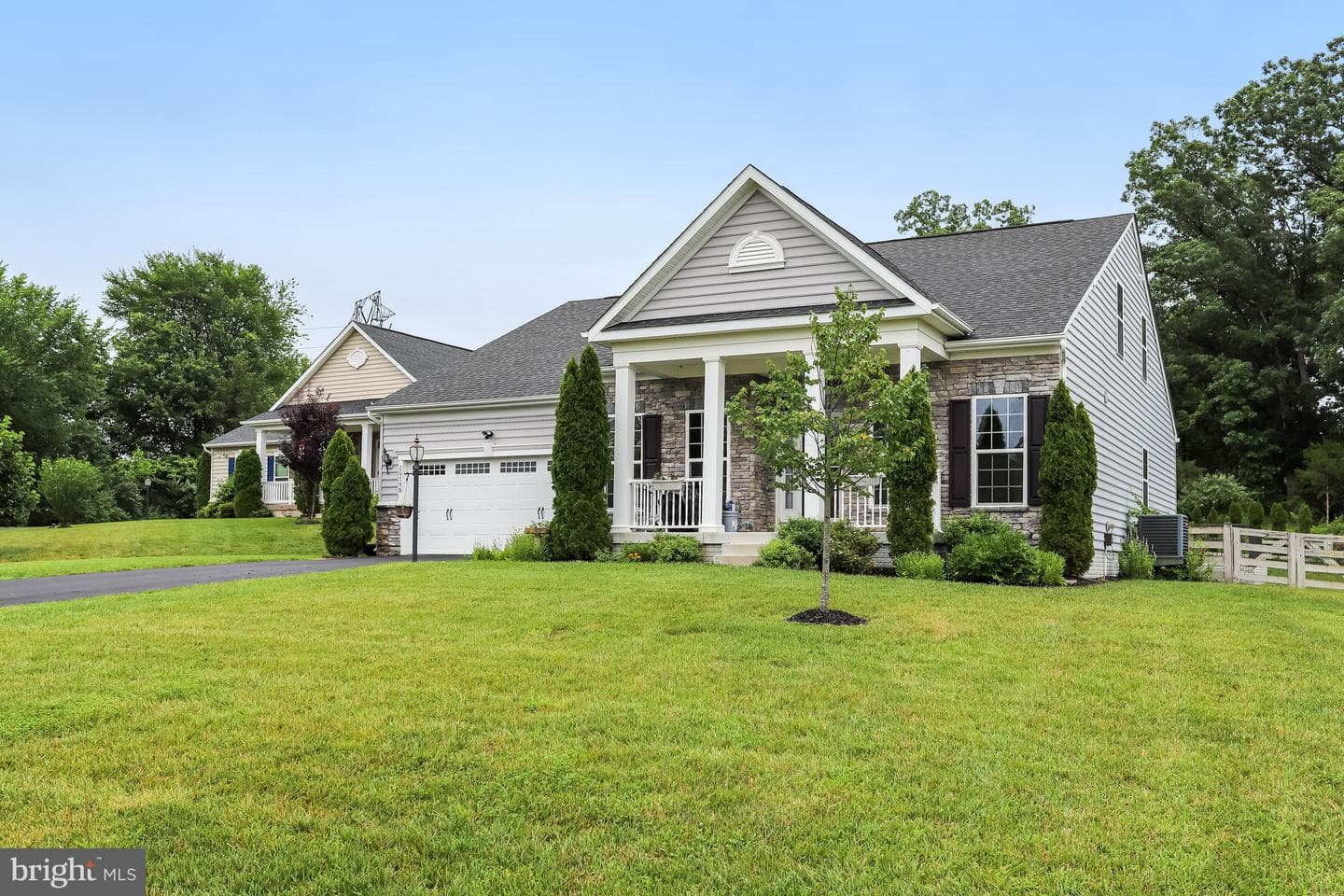 26798 Barnsley Place, Chantilly
