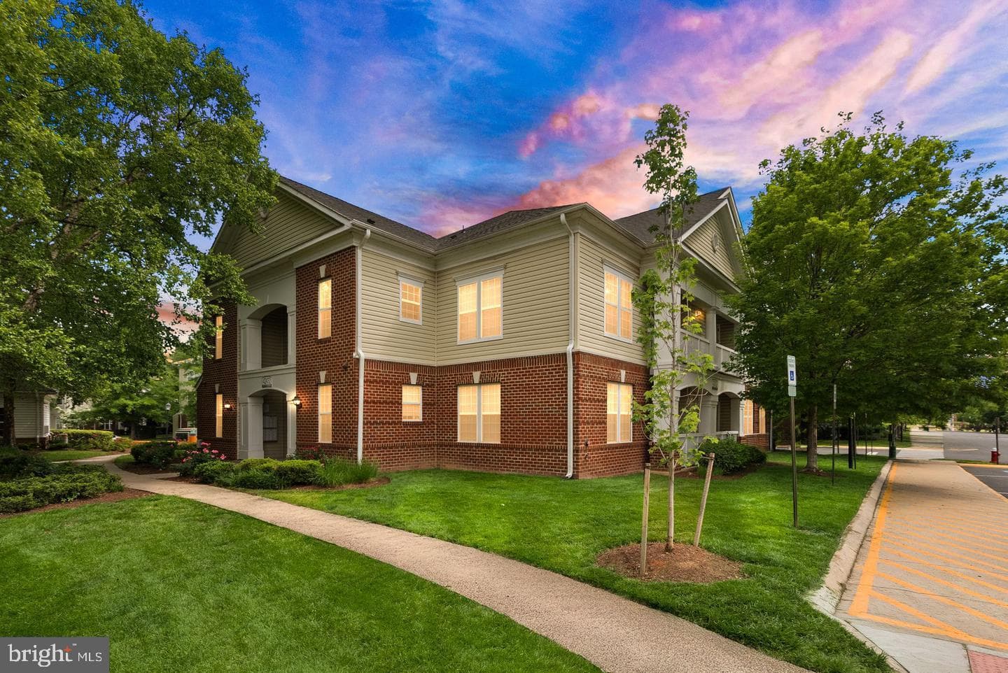 42432 Hollyhock #101, Brambleton