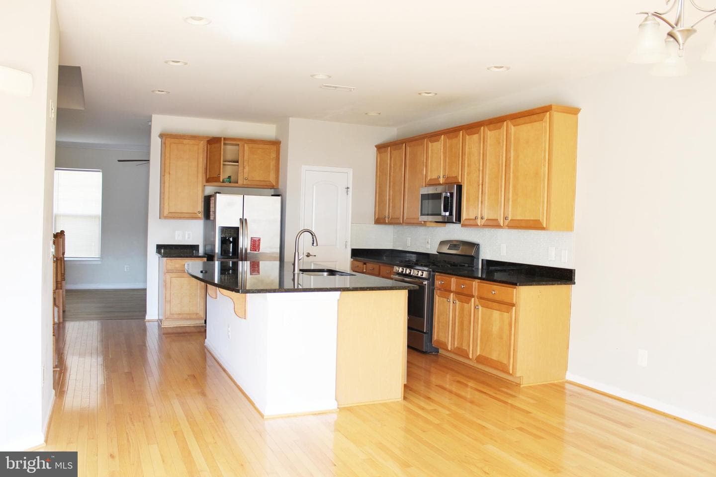 44035 Peirosa Terrace photo 9