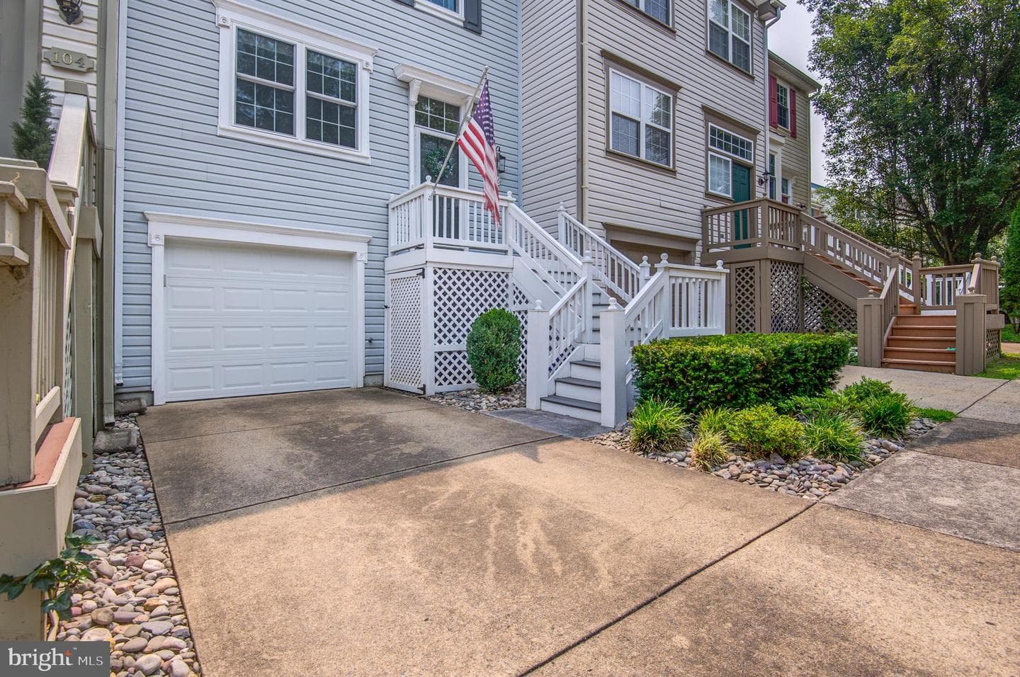106 Hackley Court photo 33