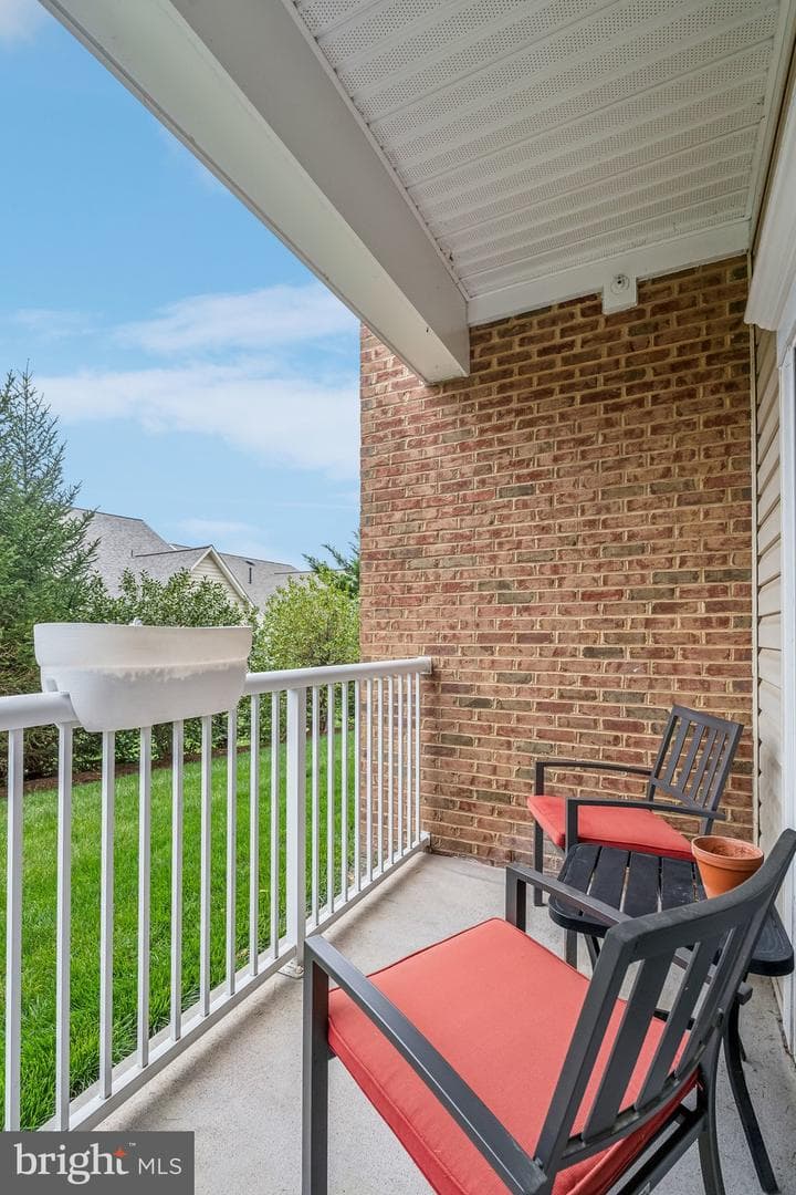 20515 Little Creek Terrace #101 photo 2