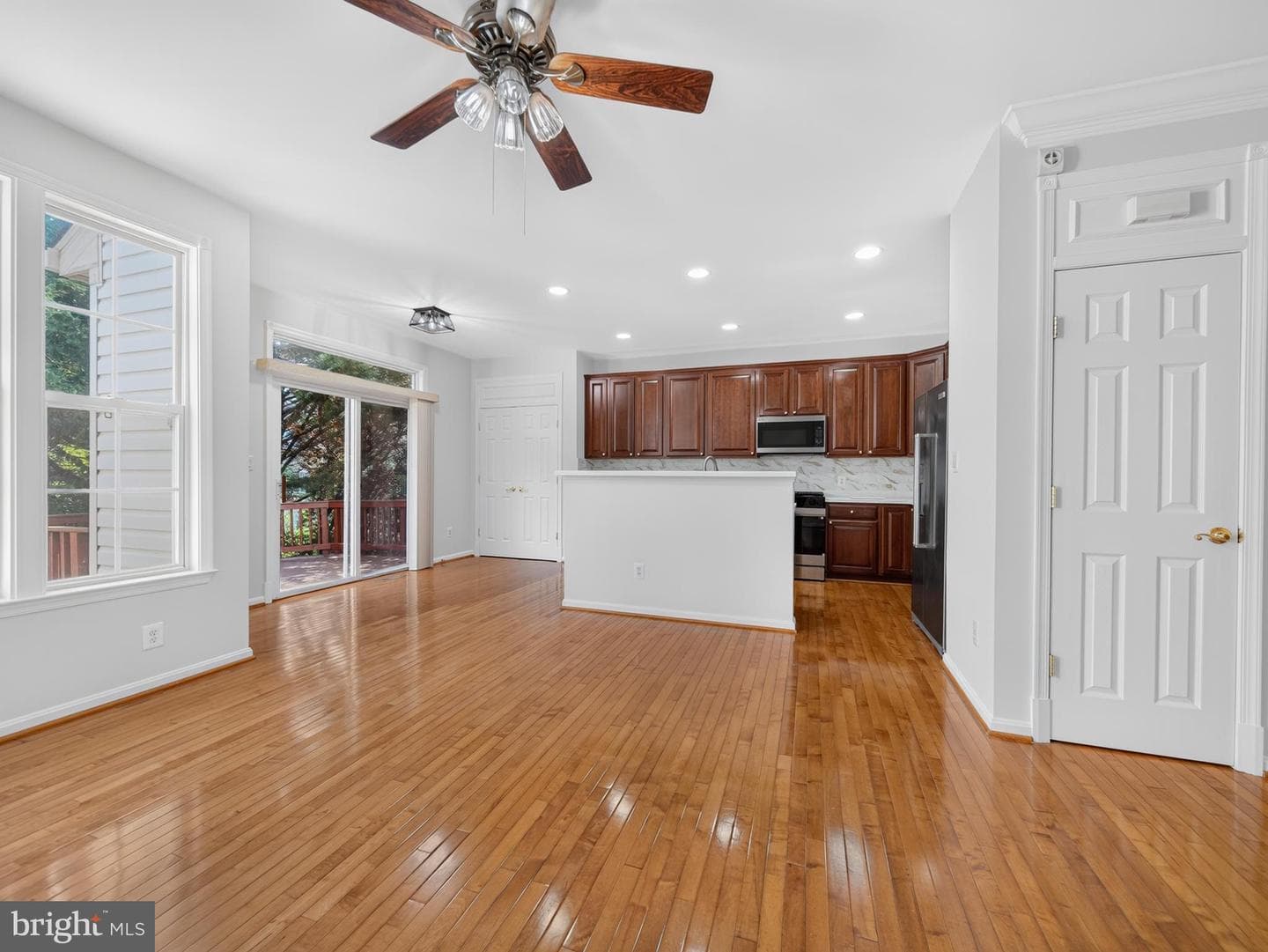 46190 Aisquith Terrace photo 13