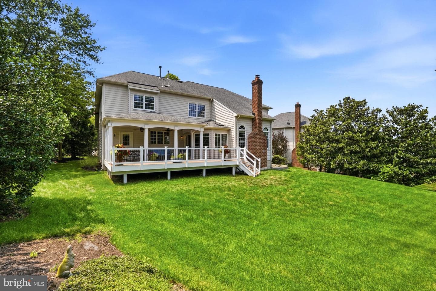 19704 Stanford Hall Place photo 15
