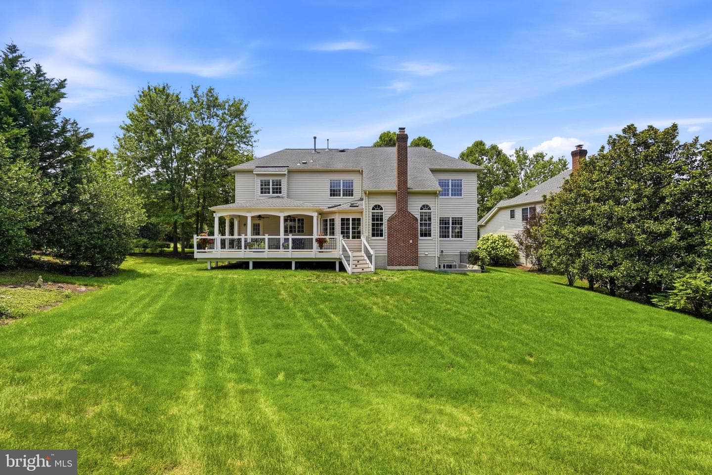 19704 Stanford Hall Place photo 3