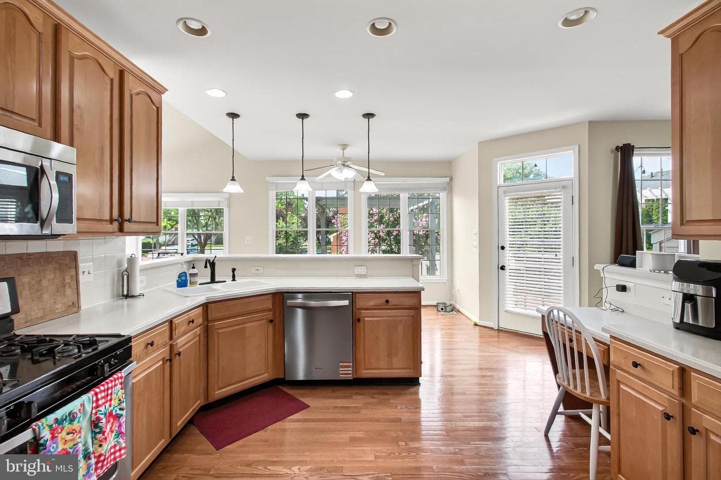 42655 Harris Street photo 18