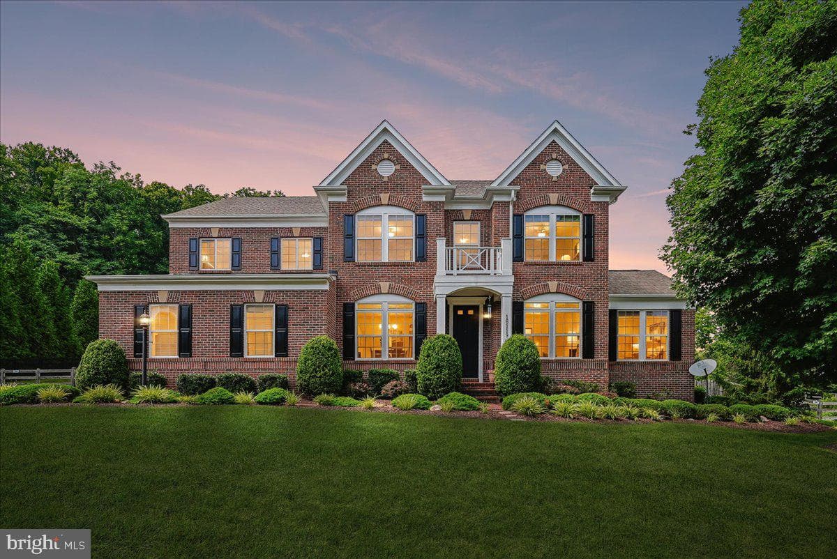 16119 Turning Leaf Lane