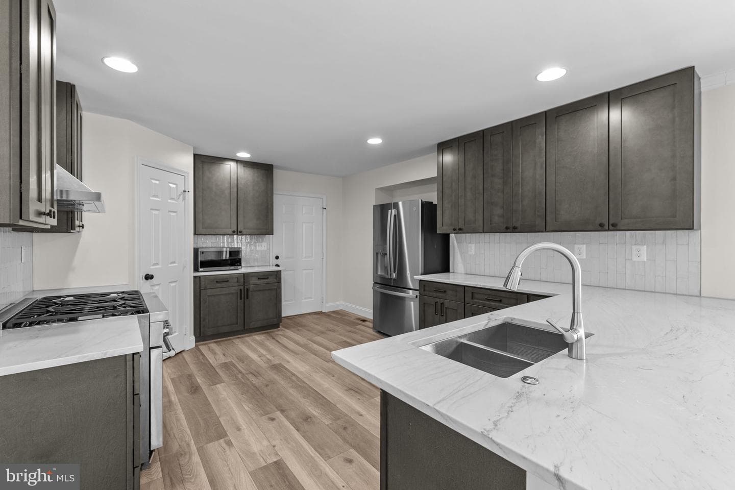 36983 Philomont Road photo 29