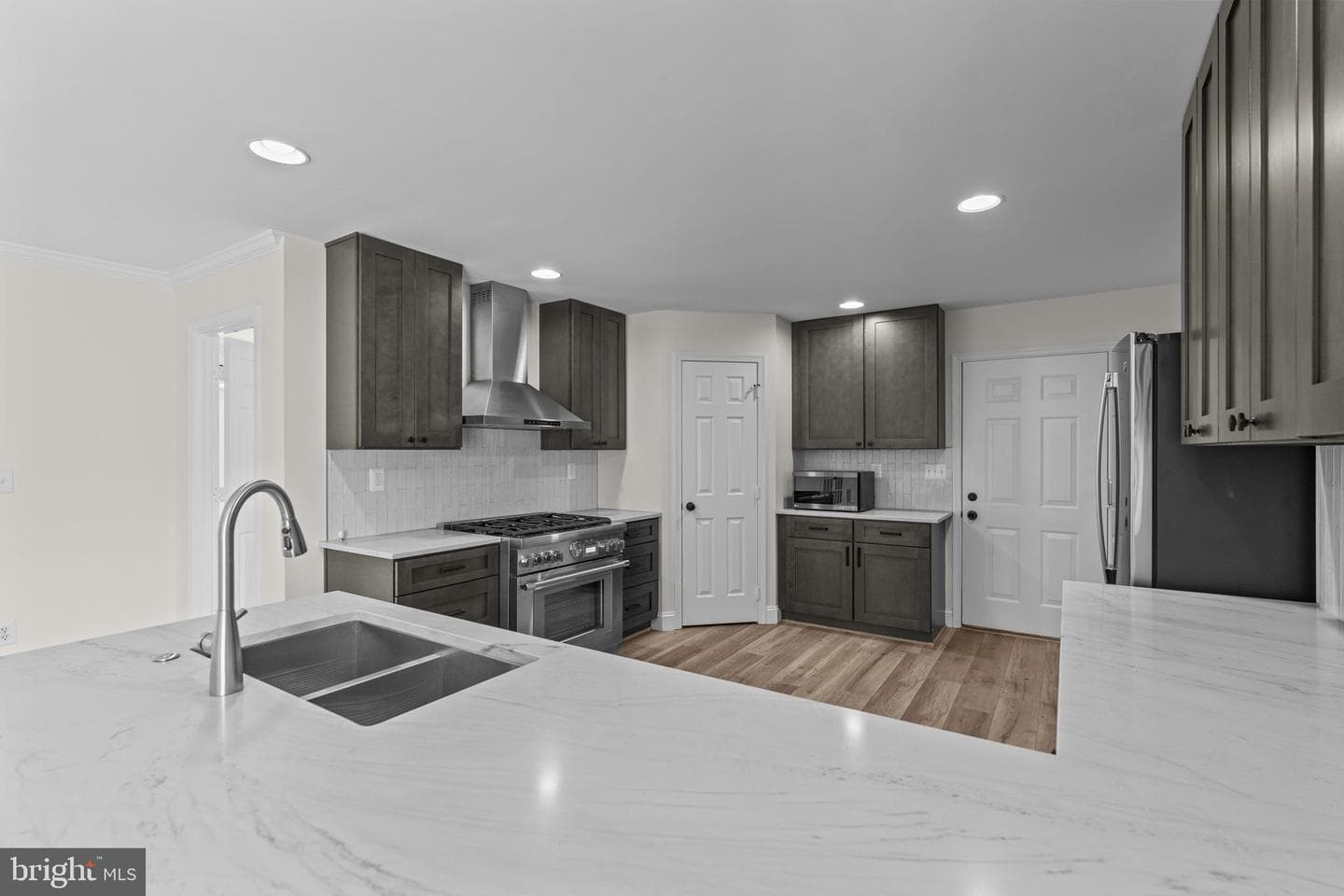 36983 Philomont Road photo 30
