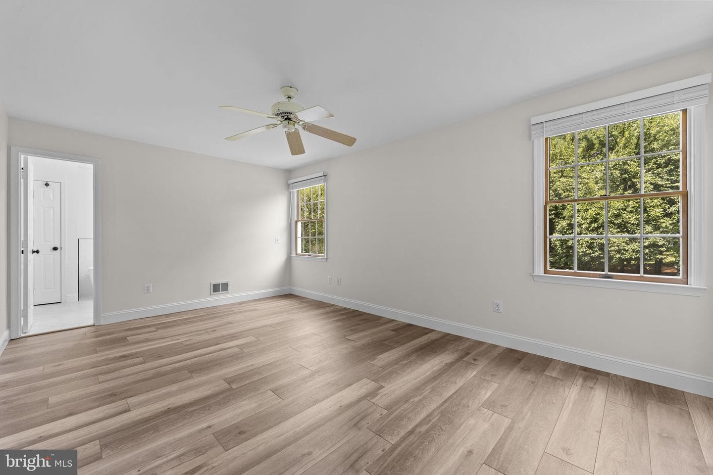 36983 Philomont Road photo 40