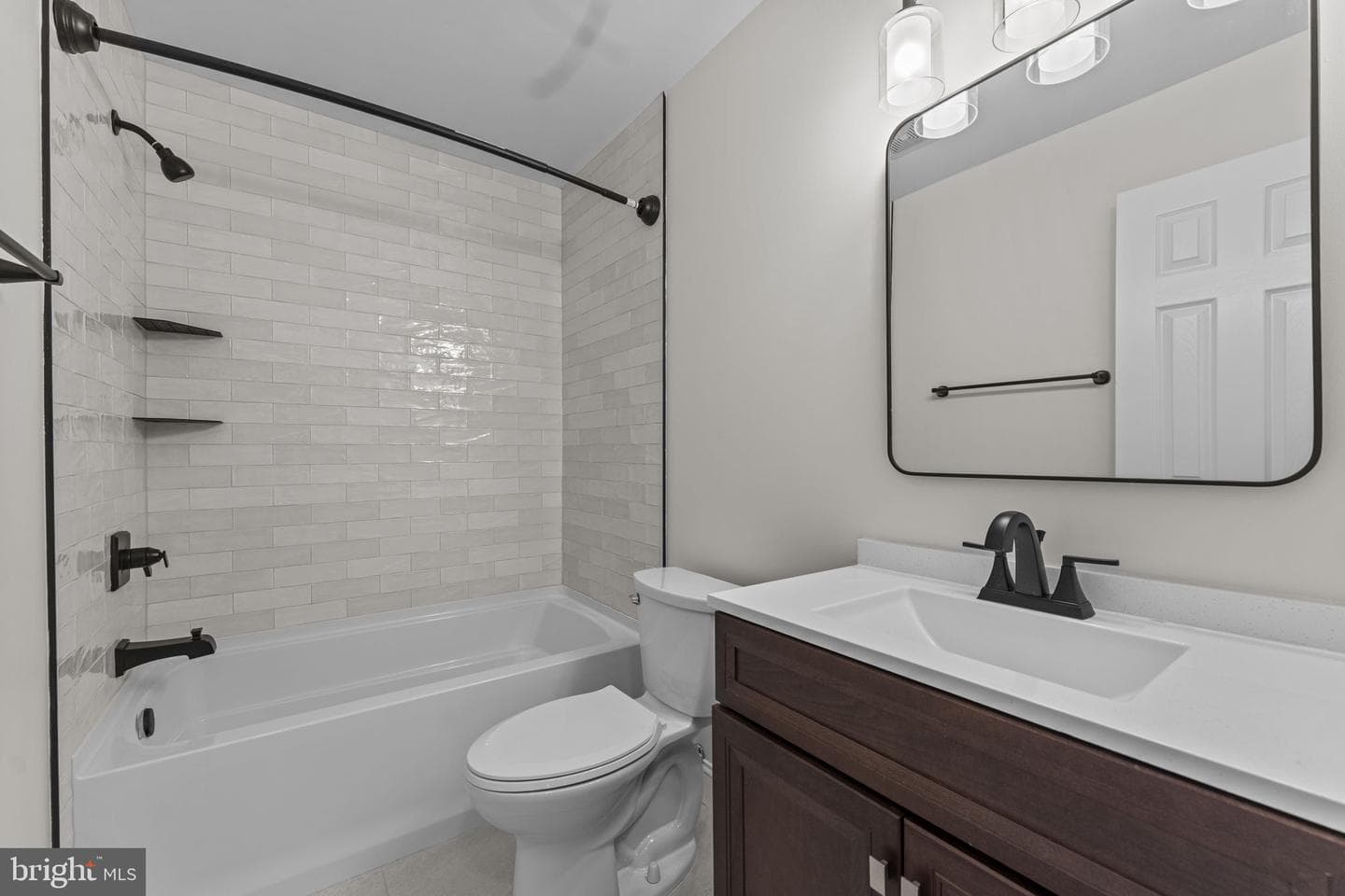 36983 Philomont Road photo 43