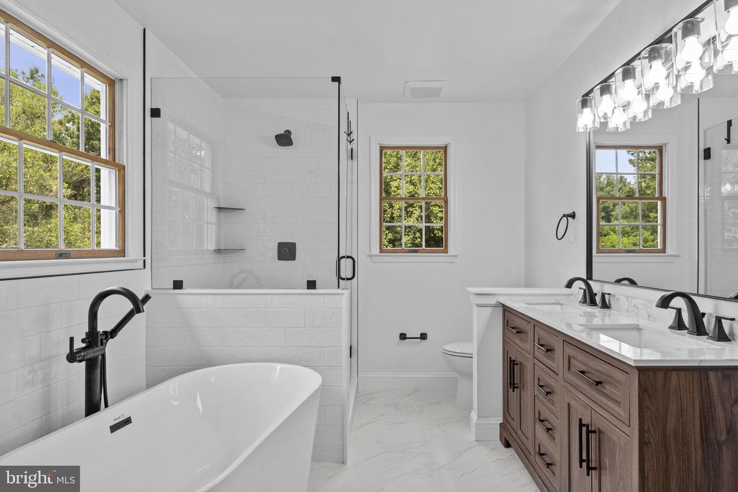 36983 Philomont Road photo 44
