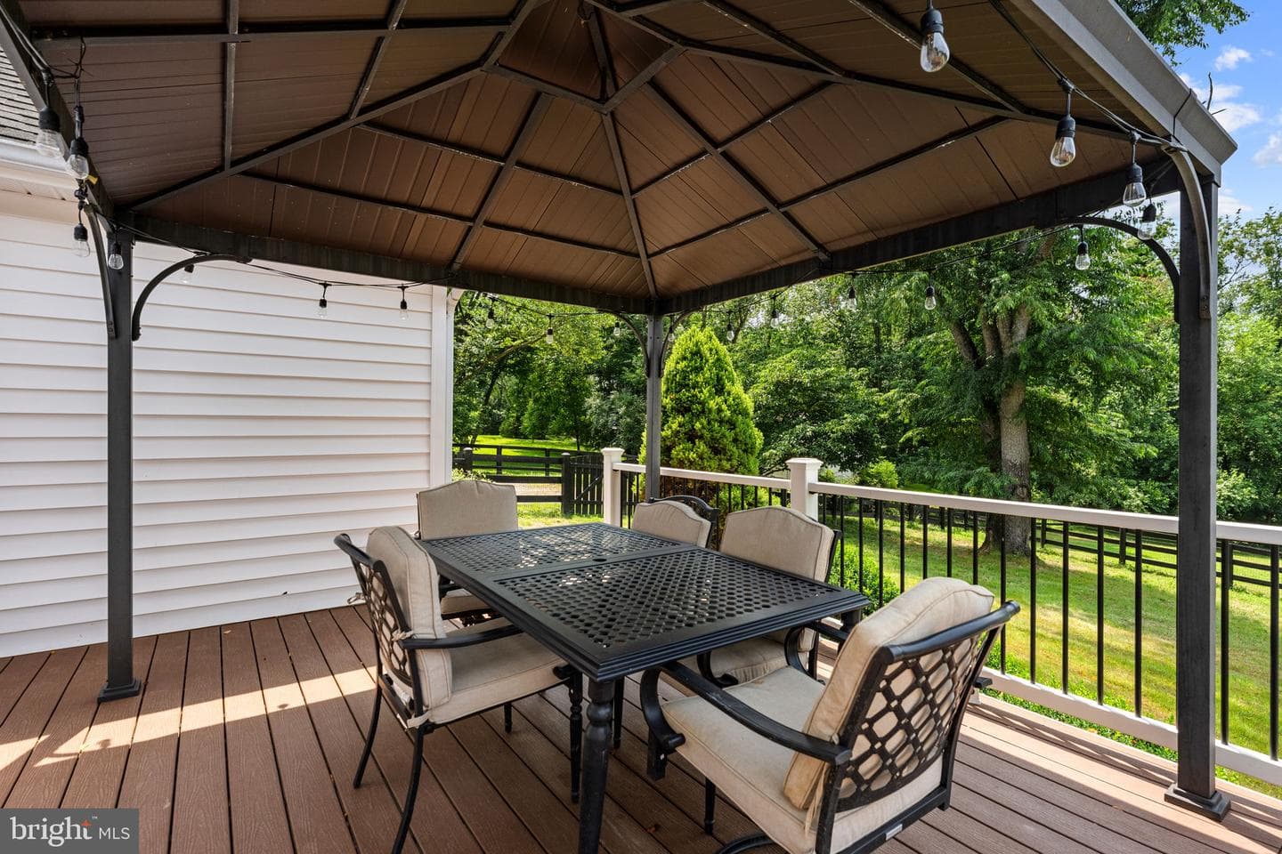 36983 Philomont Road photo 76
