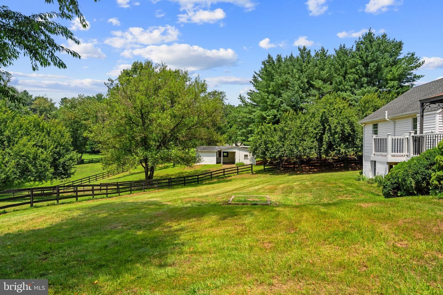36983 Philomont Road photo 83