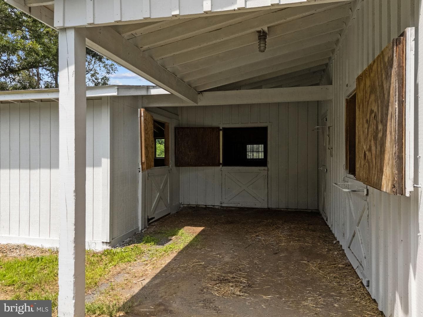 36983 Philomont Road photo 86