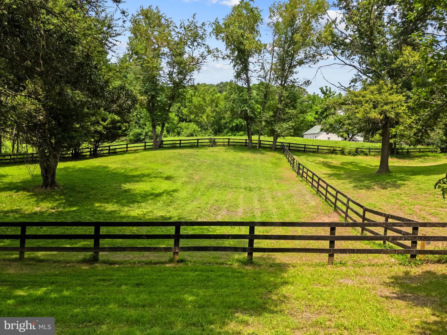 36983 Philomont Road photo 93