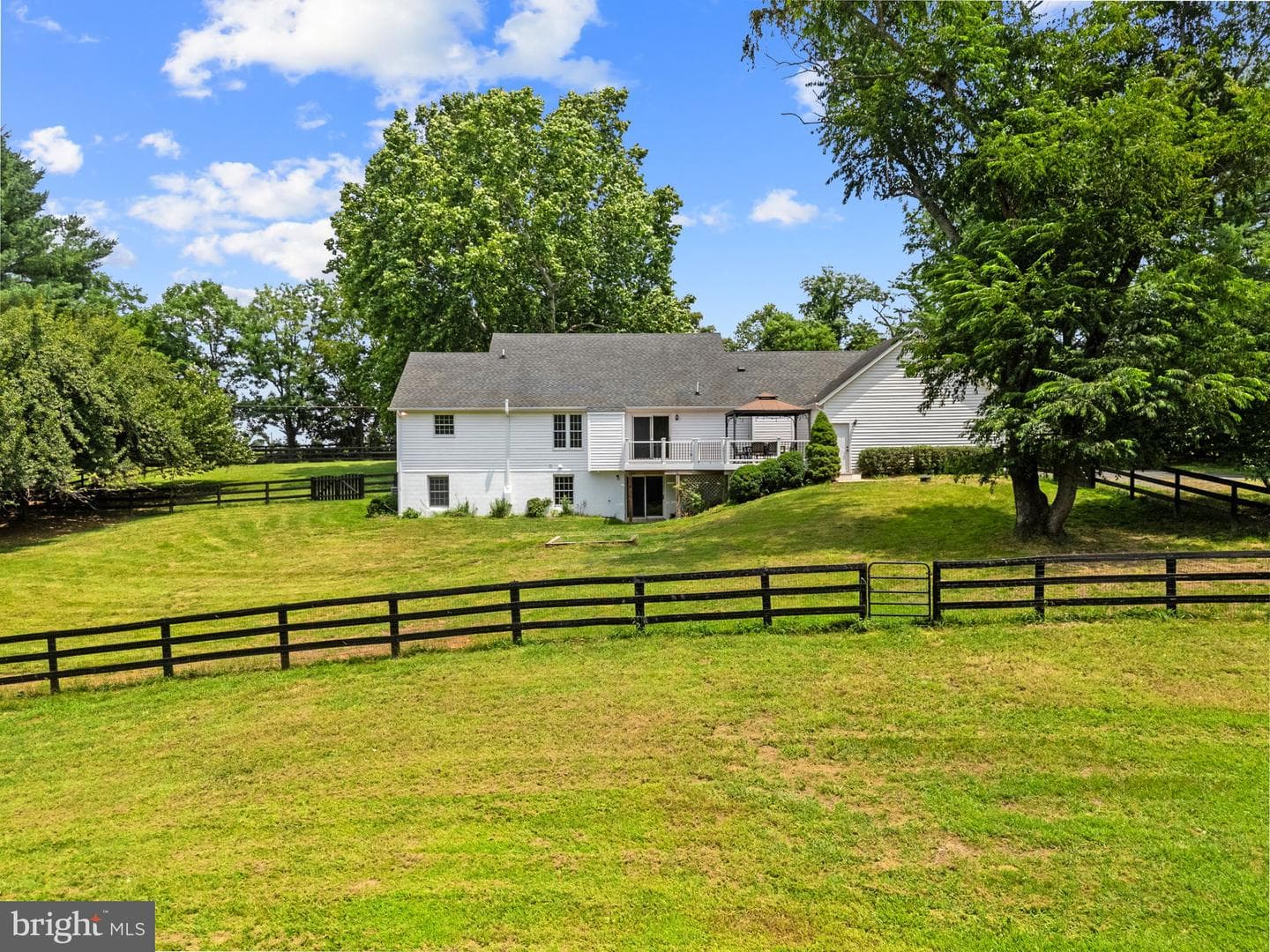 36983 Philomont Road photo 98