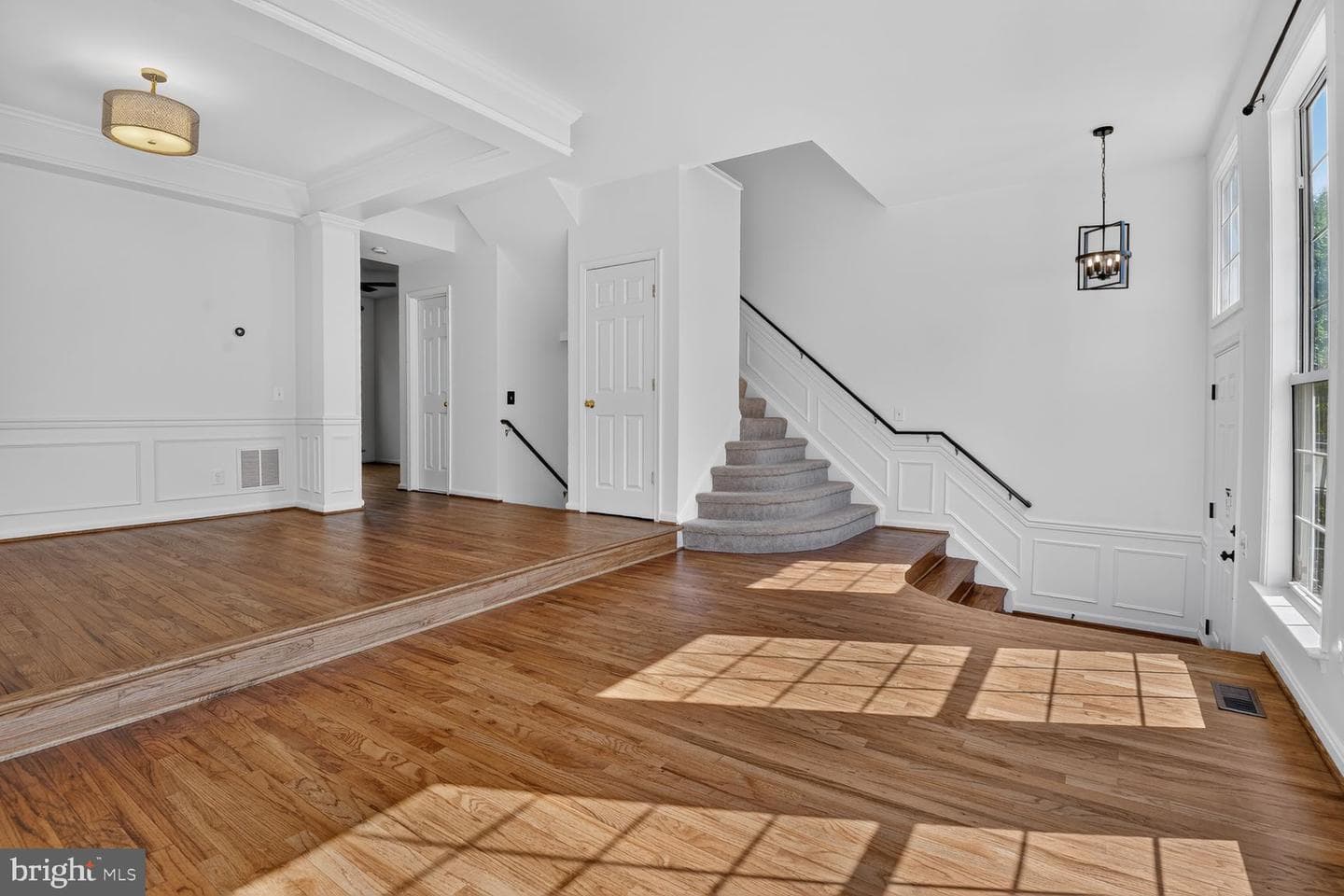 47720 Sandbank Square, Sterling