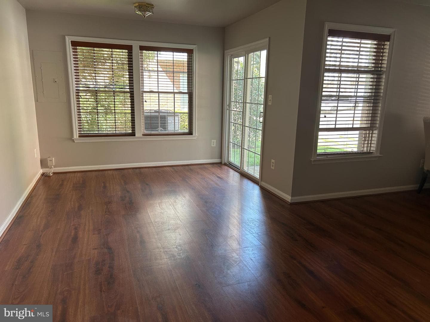 20381 Fallsway Terrace photo 17
