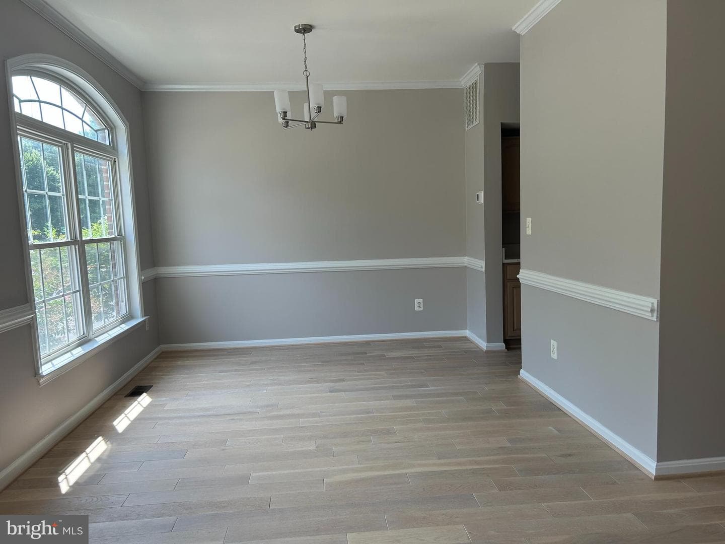 20381 Fallsway Terrace photo 6