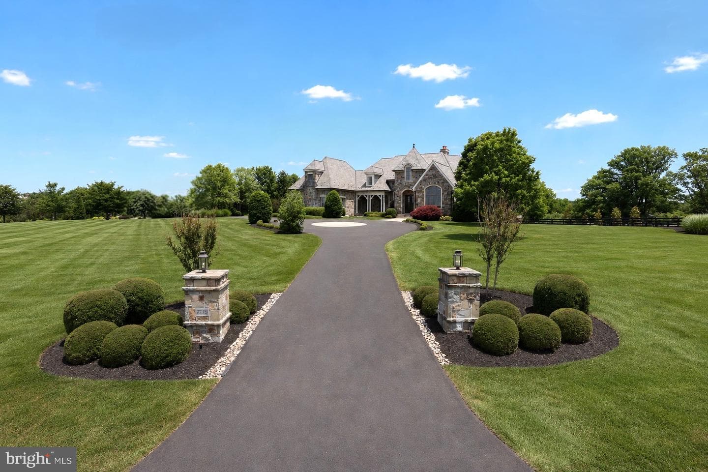 22786 Creighton Farms Drive photo 2