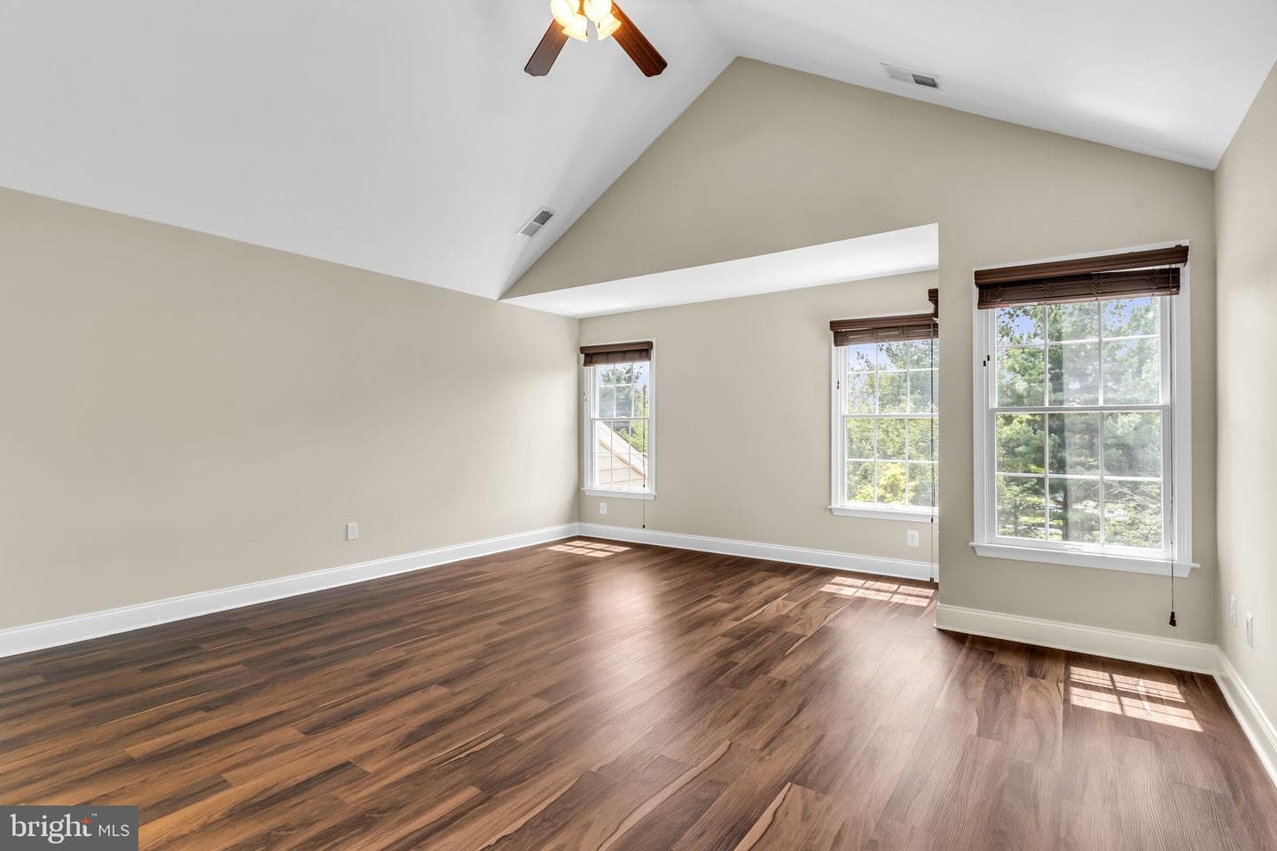 42985 Pascale Terrace photo 26