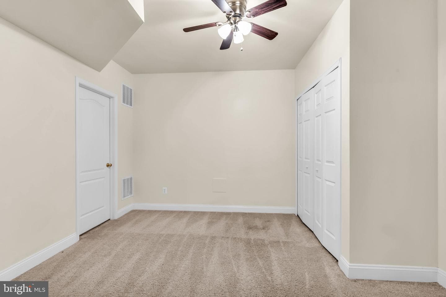42985 Pascale Terrace photo 32