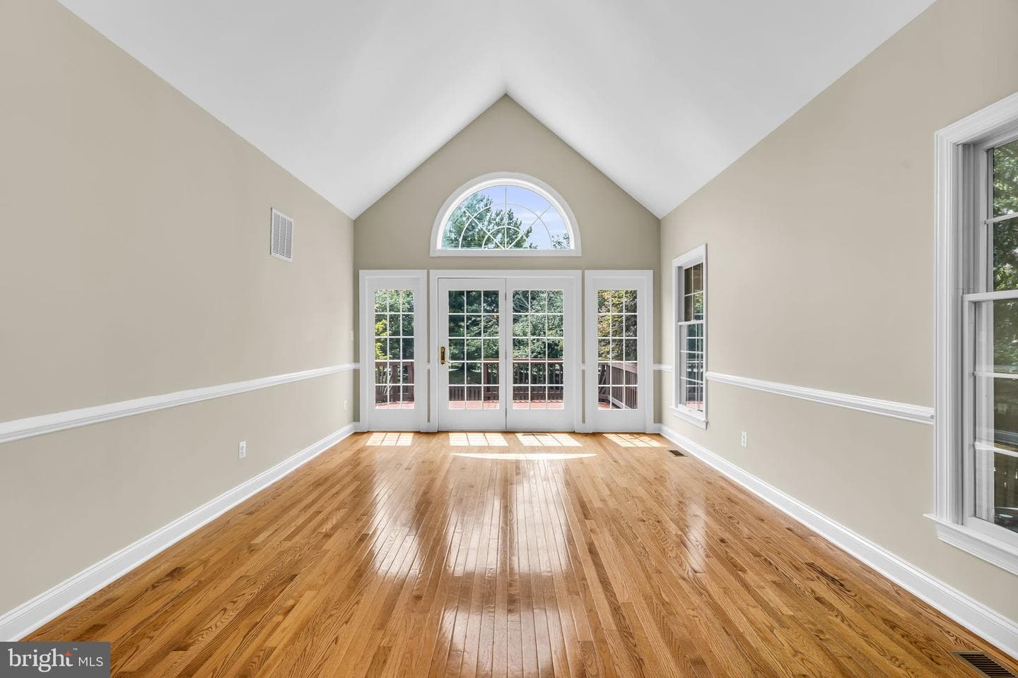 42985 Pascale Terrace photo 5