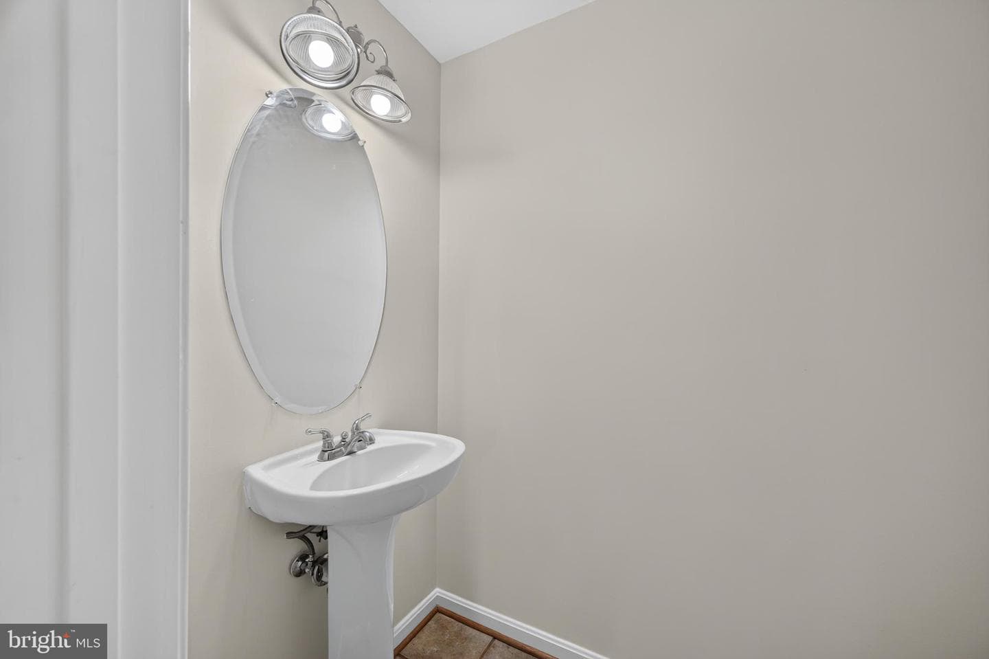 1199 Cambria Terrace NE photo 18
