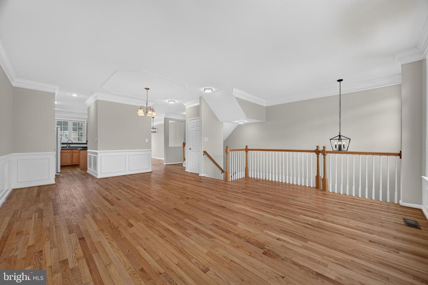 1199 Cambria Terrace NE photo 4