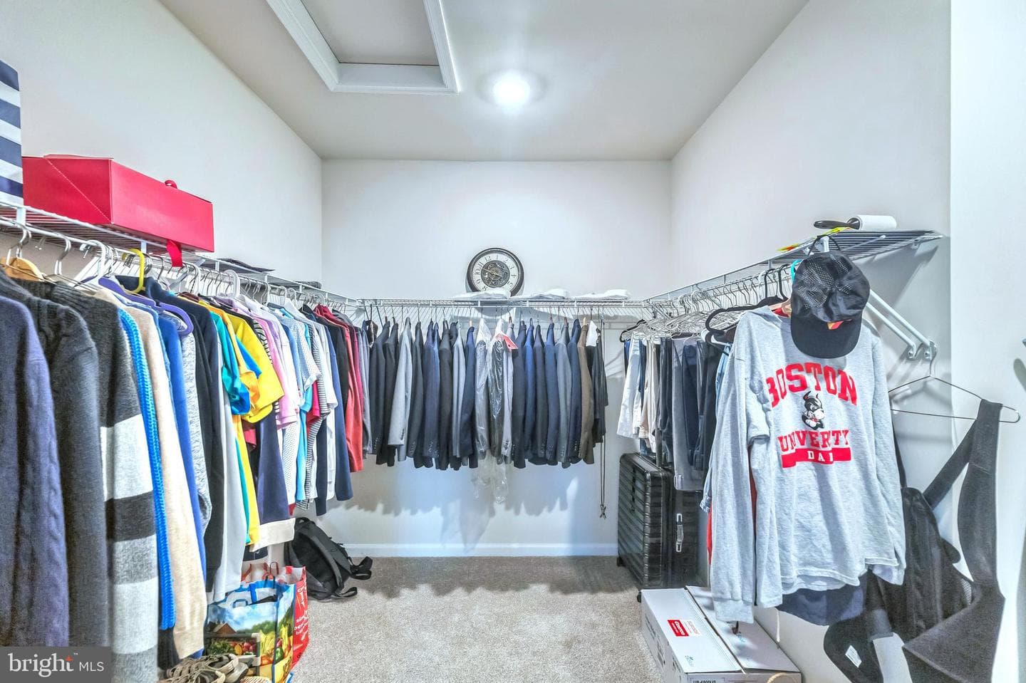 902 California Drive NE photo 29