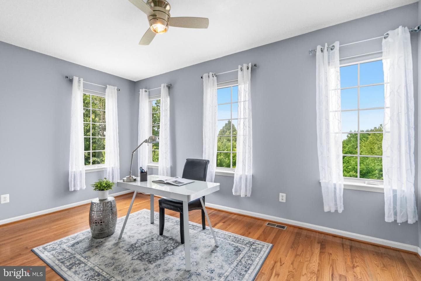 22792 Sagamore Square photo 25