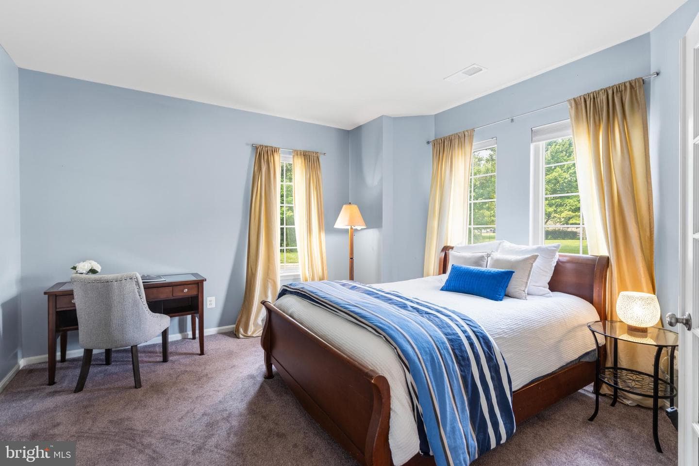 22792 Sagamore Square photo 30