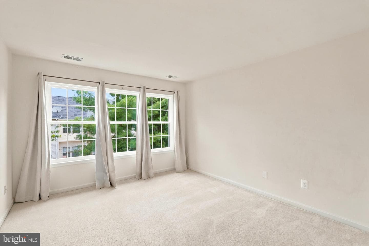 43042 Sherbrooke Terrace photo 11
