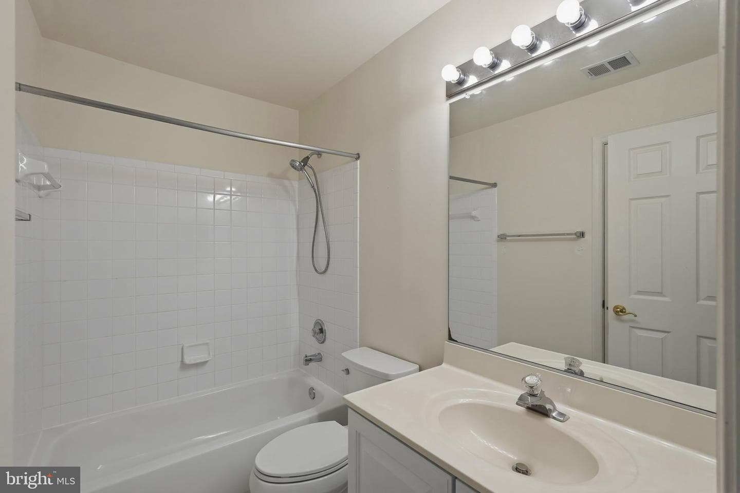 43042 Sherbrooke Terrace photo 20