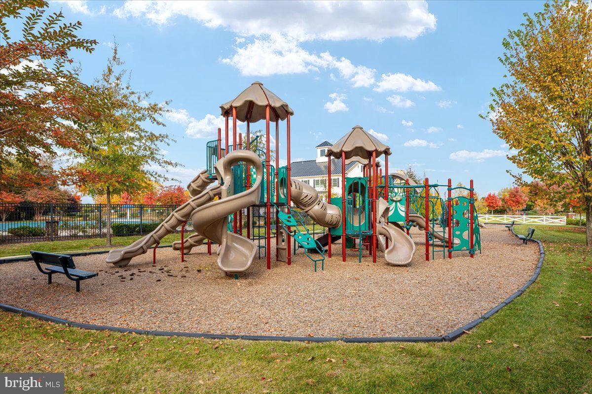 24815 Yellow Poplar Place photo 127