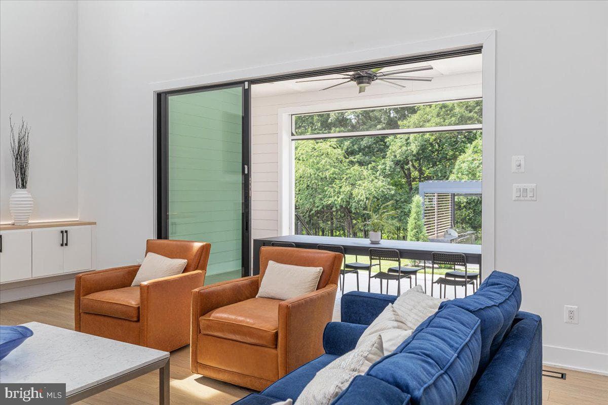 24815 Yellow Poplar Place photo 24