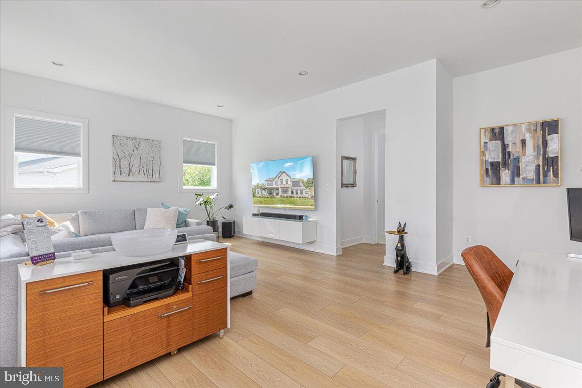 24815 Yellow Poplar Place photo 31