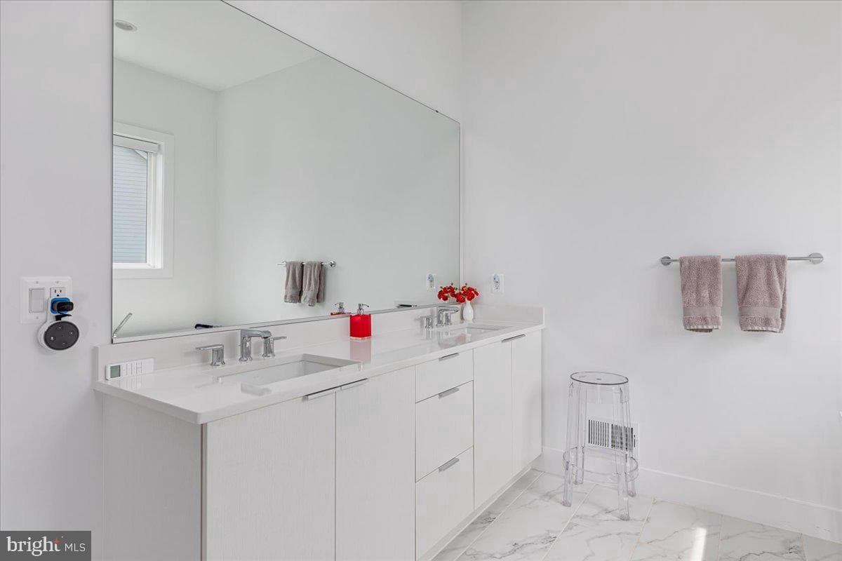 24815 Yellow Poplar Place photo 38