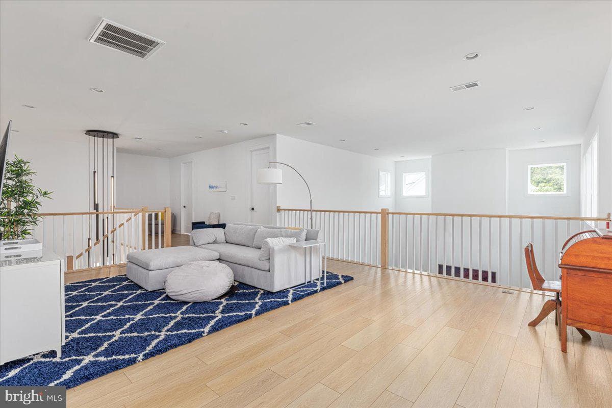 24815 Yellow Poplar Place photo 57