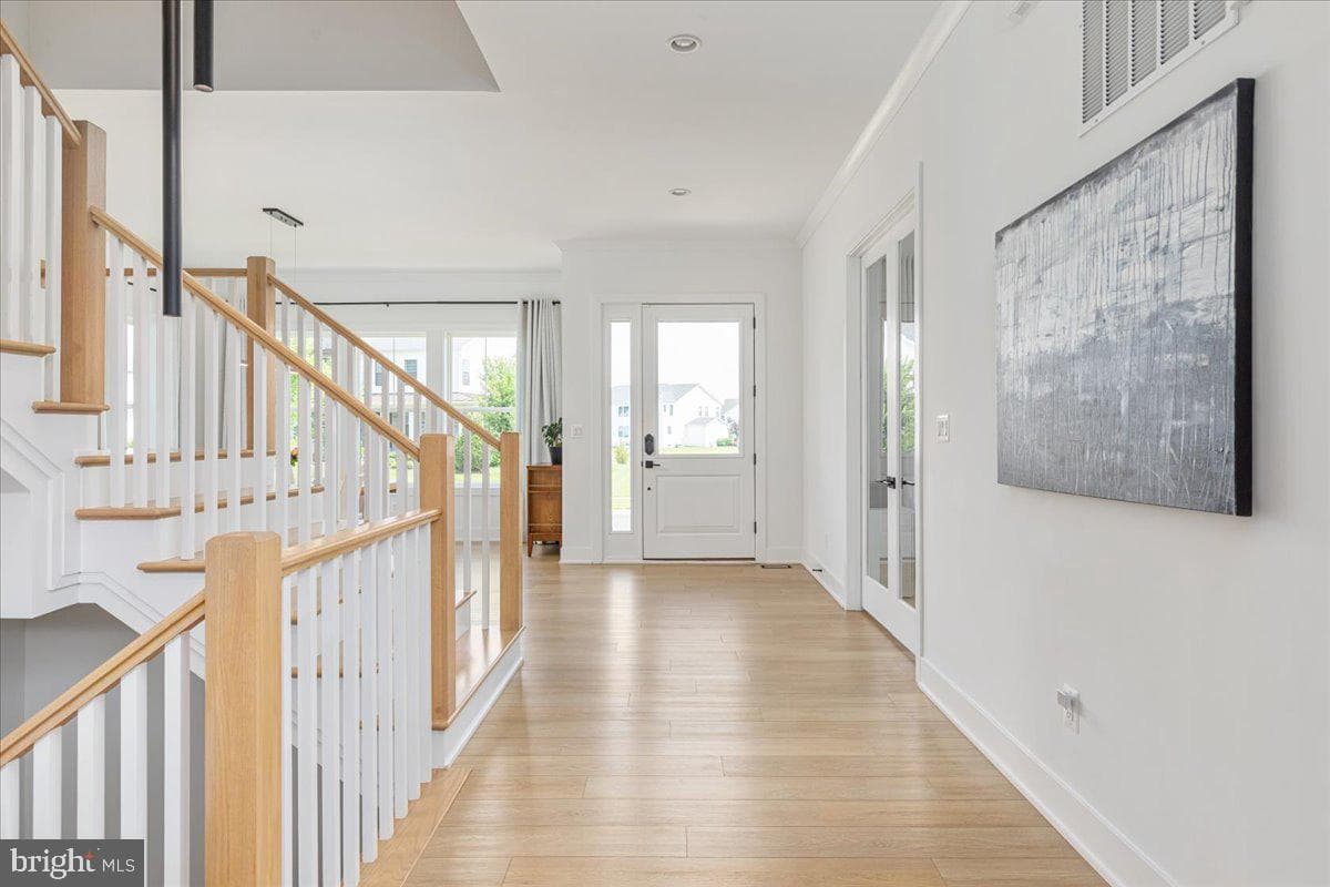 24815 Yellow Poplar Place photo 6