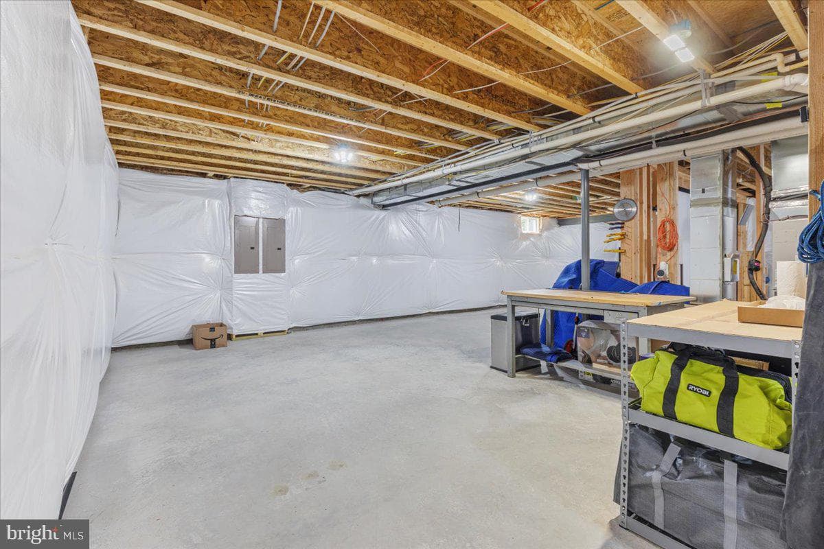 24815 Yellow Poplar Place photo 72