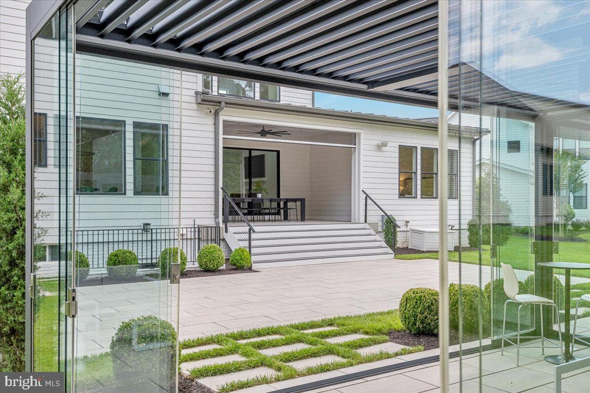 24815 Yellow Poplar Place photo 82