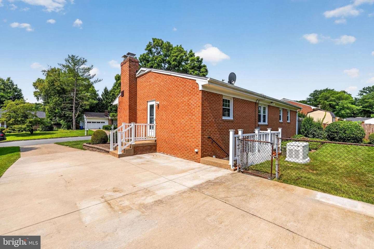 19 Hamilton Terrace Drive photo 5