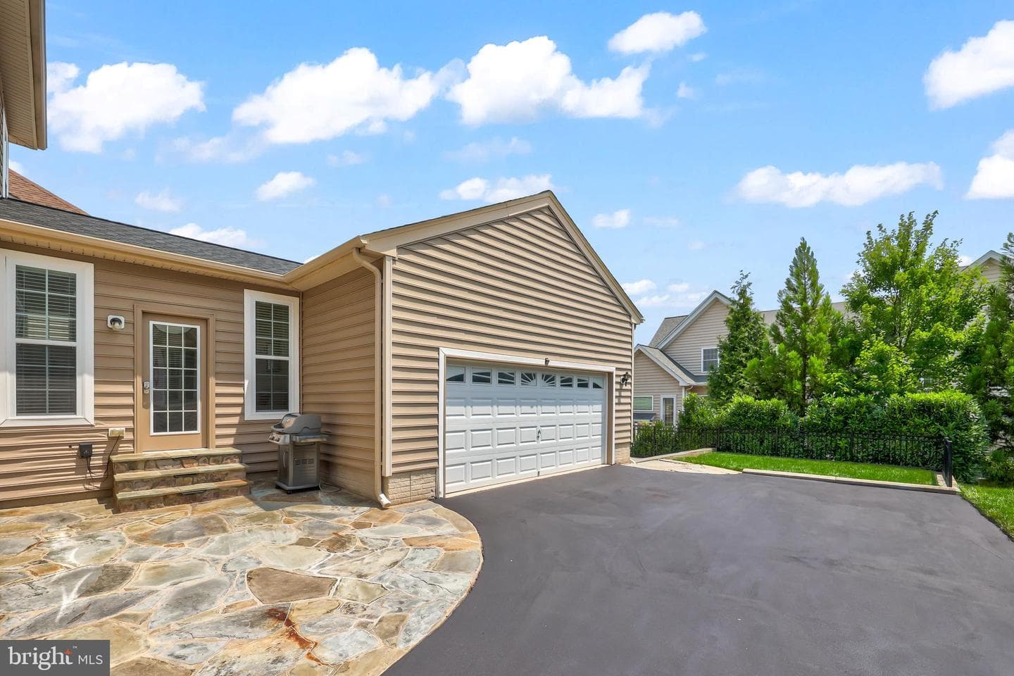 43245 Barnstead Drive photo 3