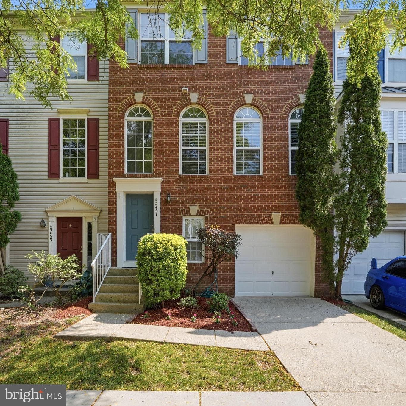 43451 Laidlow Street photo 1